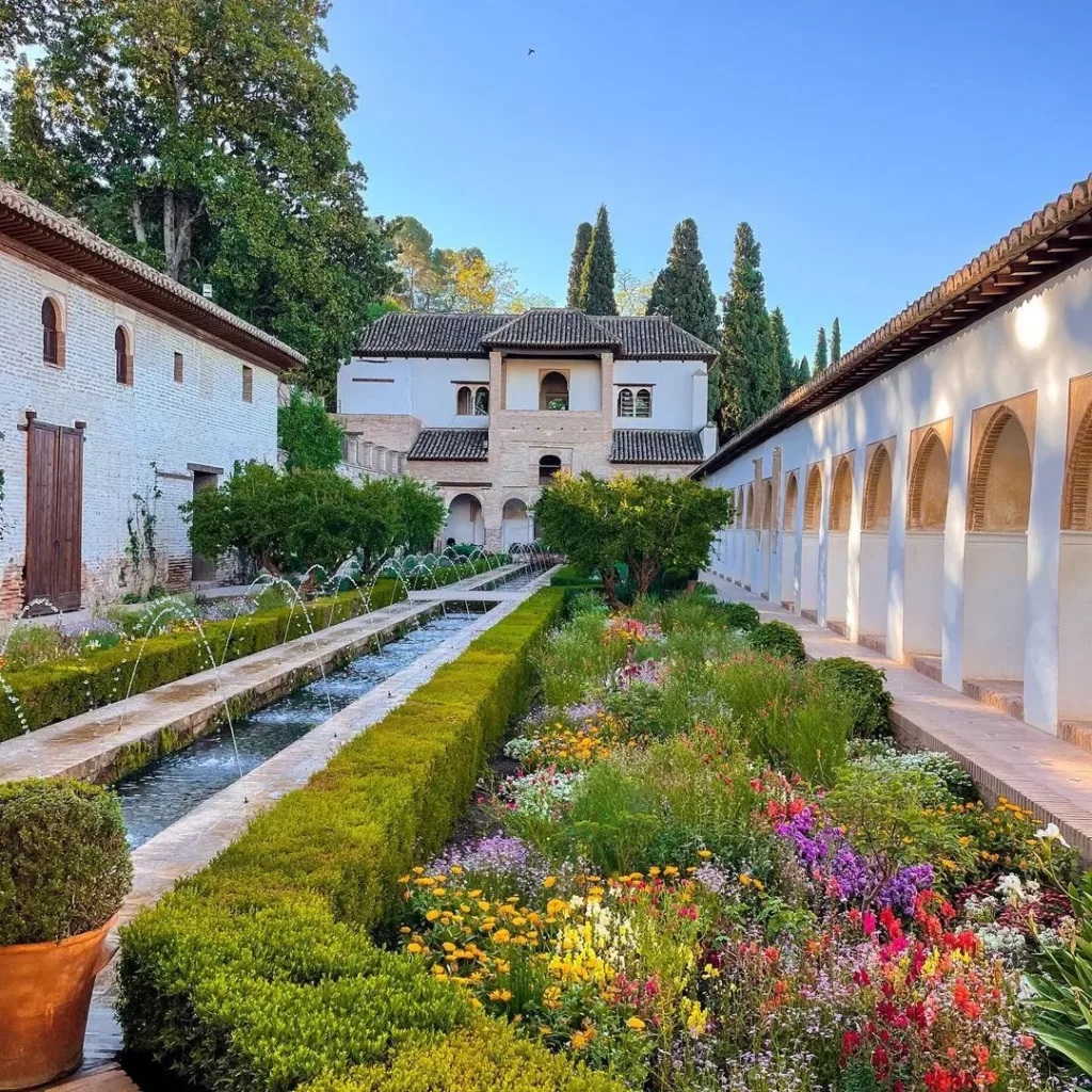 Day Trip to Granada - What to See in One Day (Itinerary and Guide)