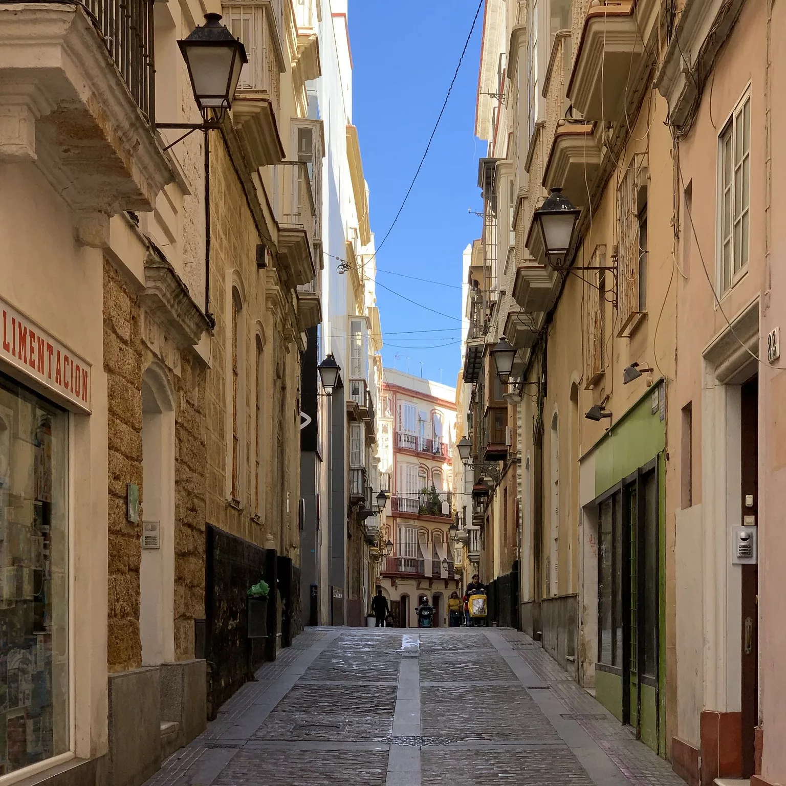 the streets of cadiz